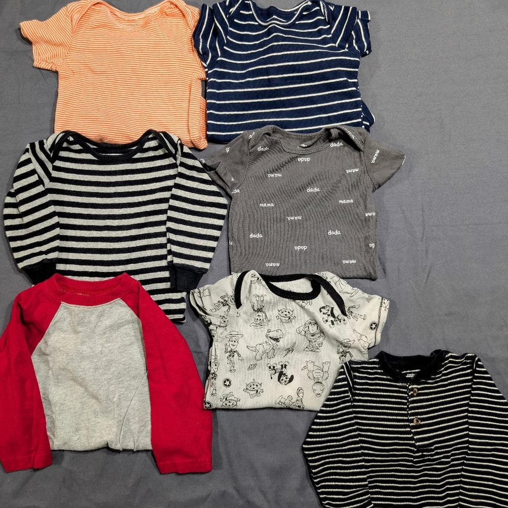 (7) Boys Onesies Bodysuits Size 18 Months Carter's